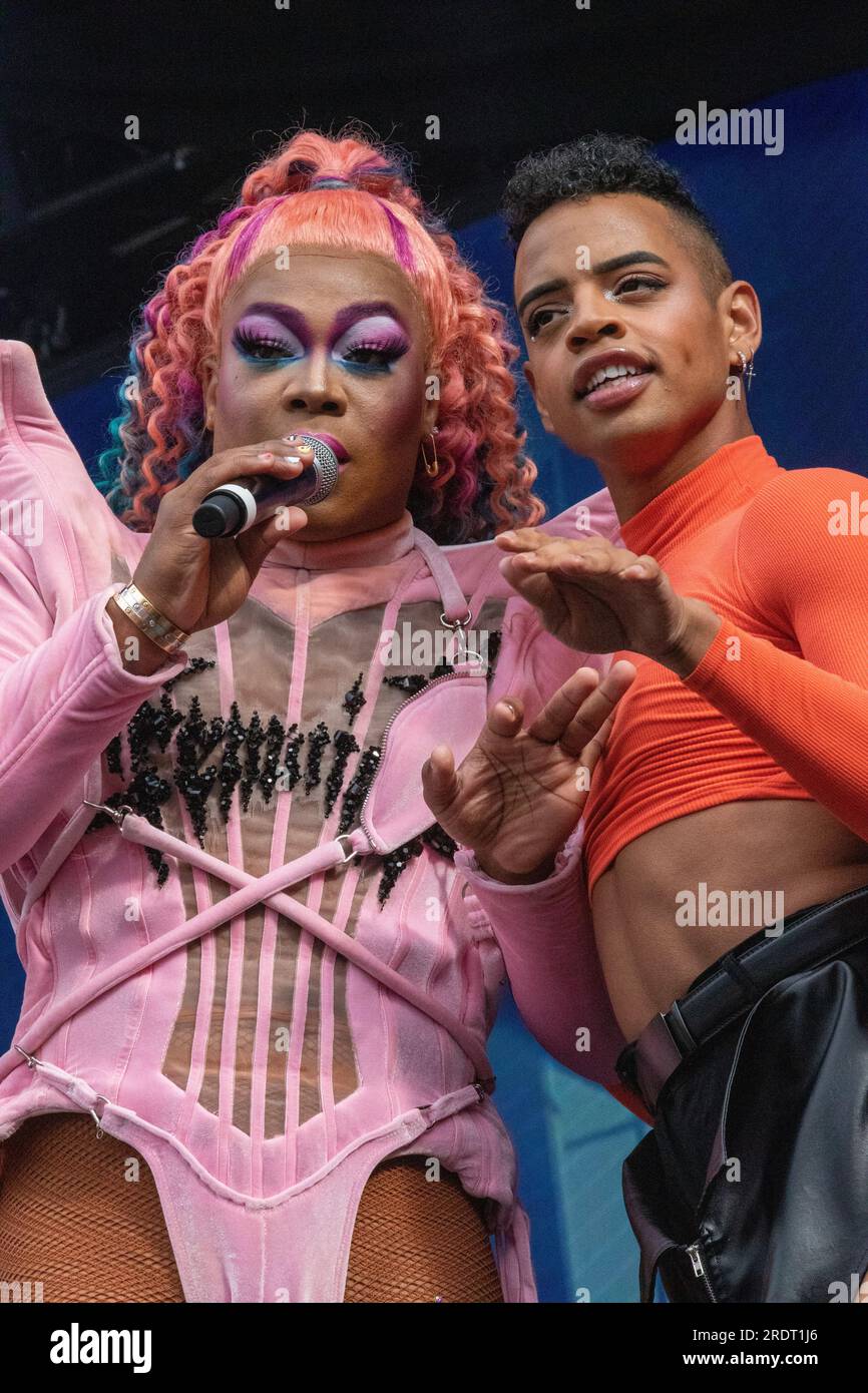 Todrick Hall est un chanteur, chorégraphe et YouTuber américain. Il attire l'attention nationale lors de la neuvième saison du concours de chant télévisé Banque D'Images