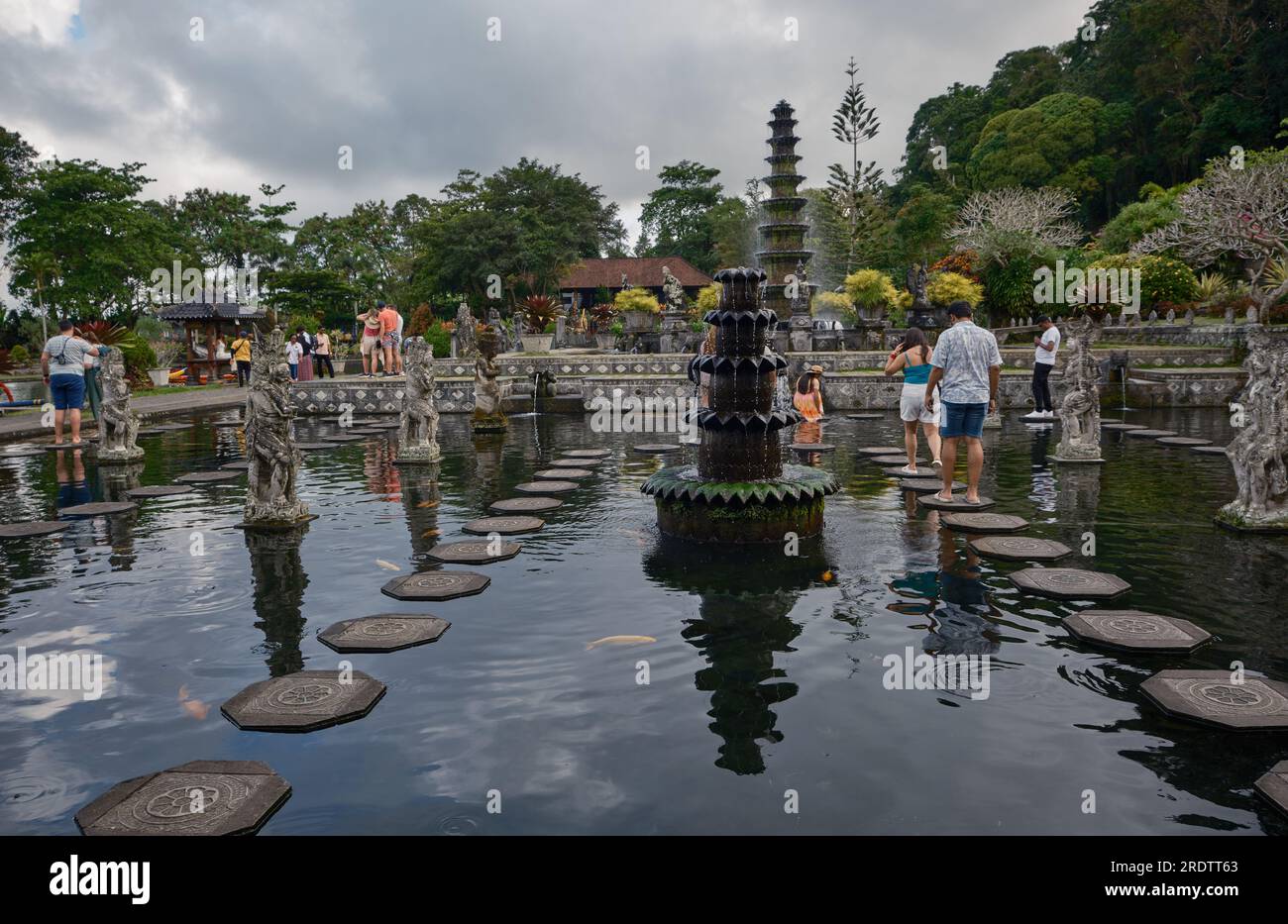 Tirta Gangga est un ancien palais royal dans l'est de Bali, en Indonésie, nommé d'après le fleuve sacré Gange dans l'hindouisme. Banque D'Images