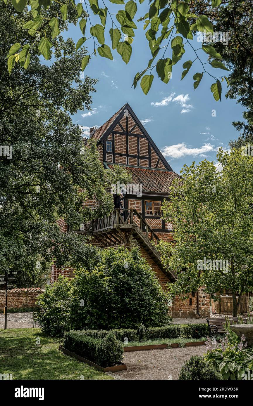 Le doyenne médiéval au musée en plein air Kulturen à Lund, Suède, le 18 juillet 2023 Banque D'Images
