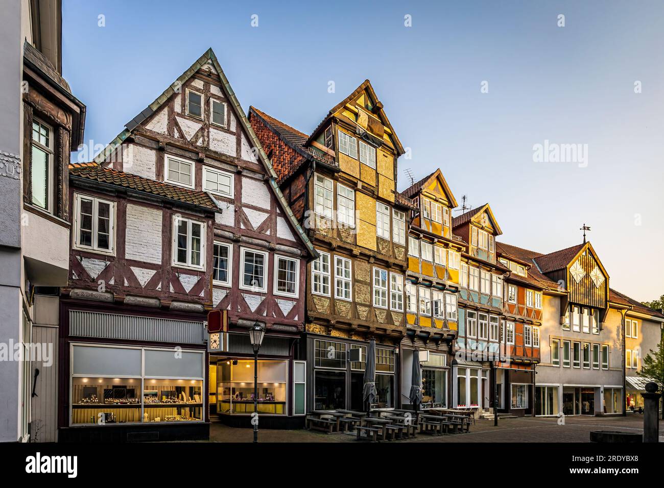 La ville médiévale de celle avec des maisons à pans de bois devant. Photo prise le 4 juin 2023, à celle, Basse-Saxe, Allemagne. Banque D'Images