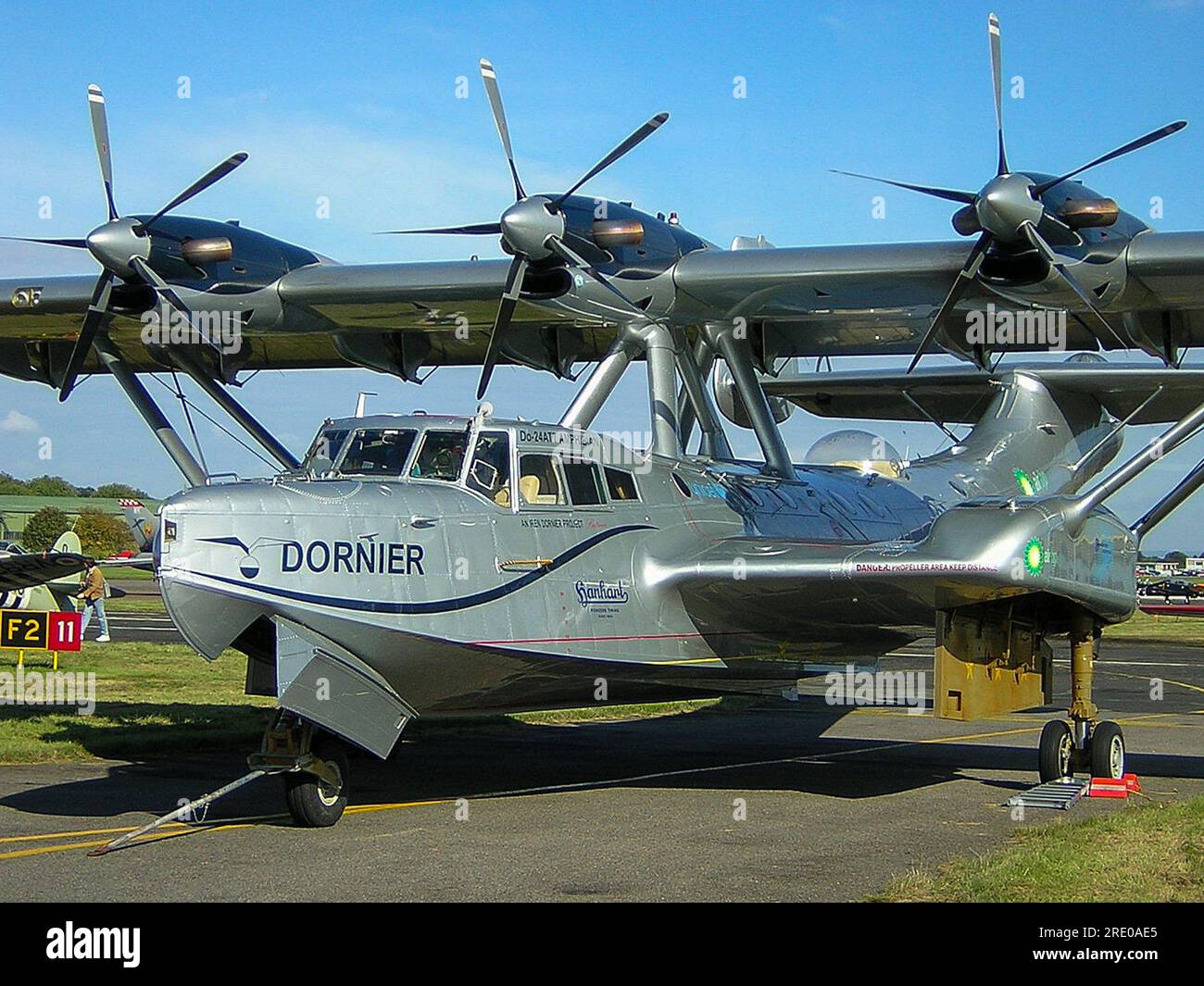 Dornier do 24WORAmphibian exposé à Biggin Hill, Kent, Royaume-Uni. Restauration d'après-guerre mise à jour avec les moteurs Pratt & Whitney Canada PT6A-45 et tournée Banque D'Images