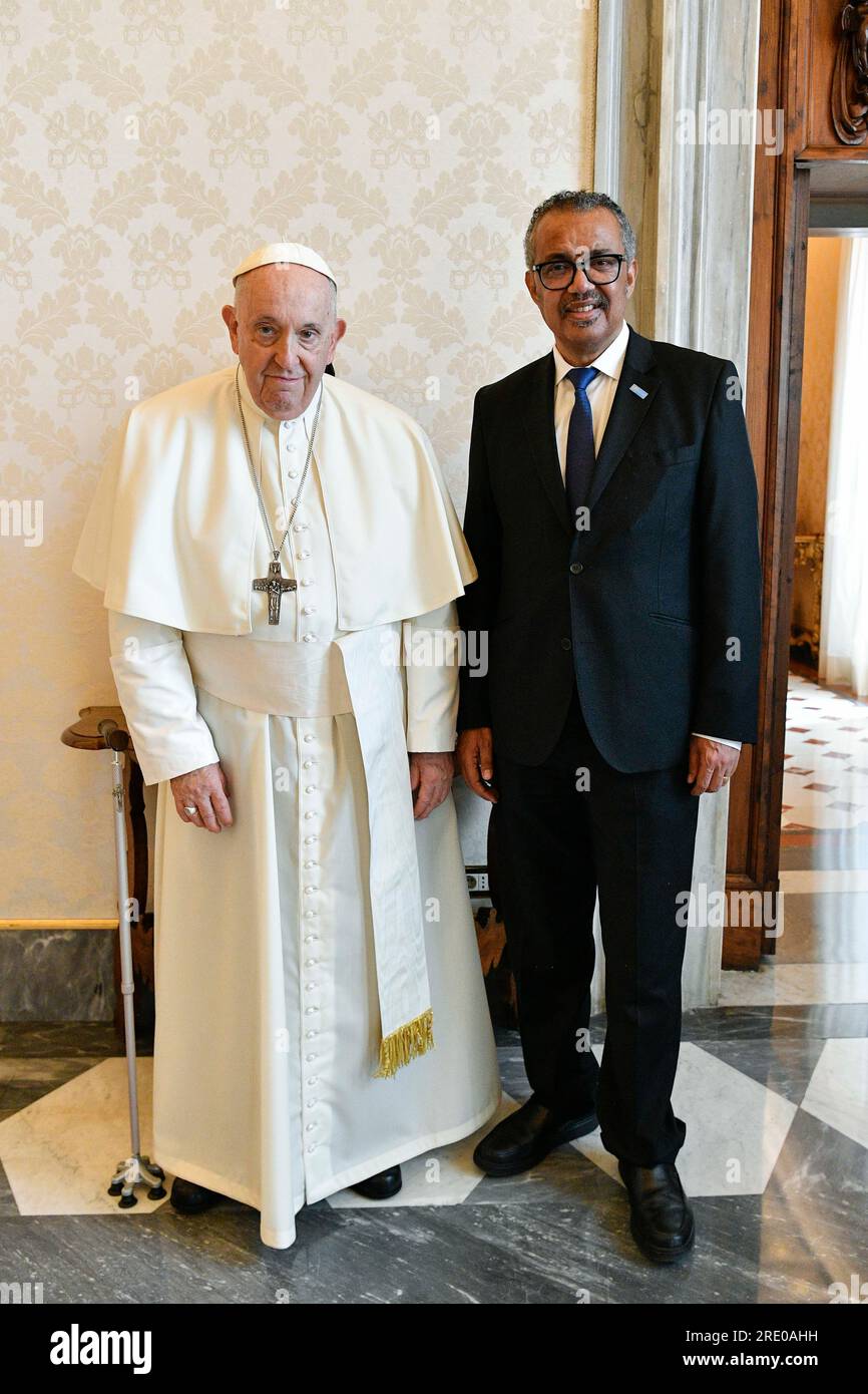 Vatican, Vatican. 24 juillet 2023. Italie, Rome, Vatican, 2023/7/24.le Pape François reçoit en audience le Dr Tedros Adhanom Ghebreyesus, Directeur général de l'Organisation mondiale de la Santé au Vatican Photographie par VATICAN MEDIA /Catholic Press photo Credit : Independent photo Agency/Alamy Live News Banque D'Images