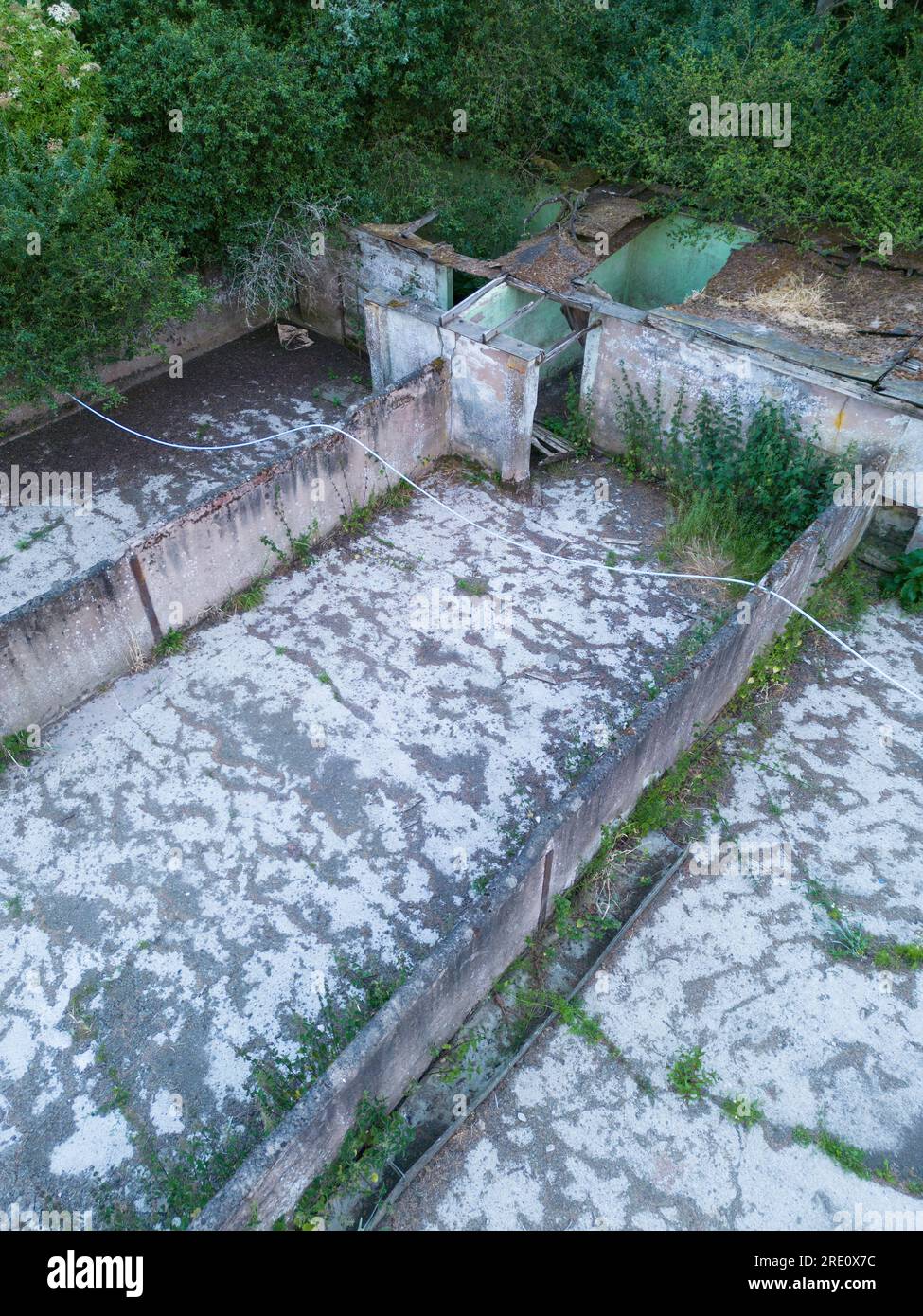 Bâtiments agricoles abandonnés dans l'Angleterre rurale Banque D'Images