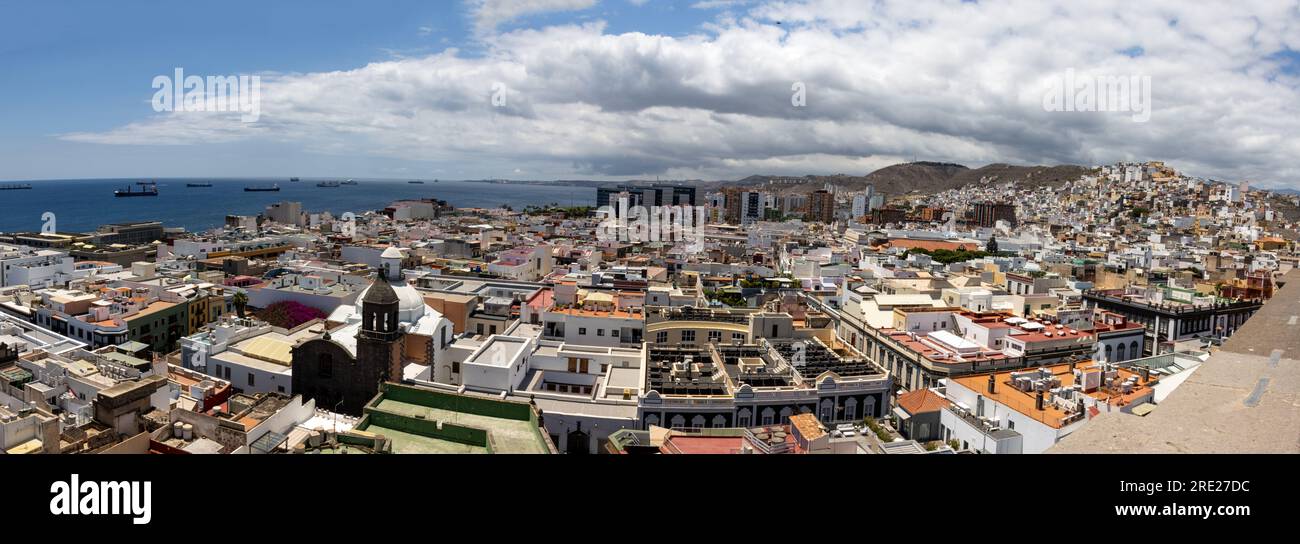 Vue panoramique sur le centre historique de la ville de Las Palmas , du haut de la cathédrale, Las Palmas de Gran Canaria, Espagne Banque D'Images