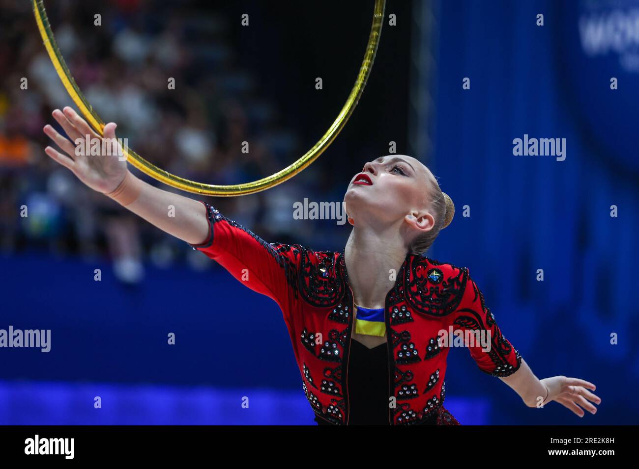 Milan, Italie. 23 juillet 2023. Onopriienko Viktoriia (UKR) se produit lors de la coupe du monde RGI Hoop final 2023 FIG Rhythmic Gymnastics au Mediolanum Forum, Milan. (Photo de Fabrizio Carabelli/SOPA Images/Sipa USA) crédit : SIPA USA/Alamy Live News Banque D'Images