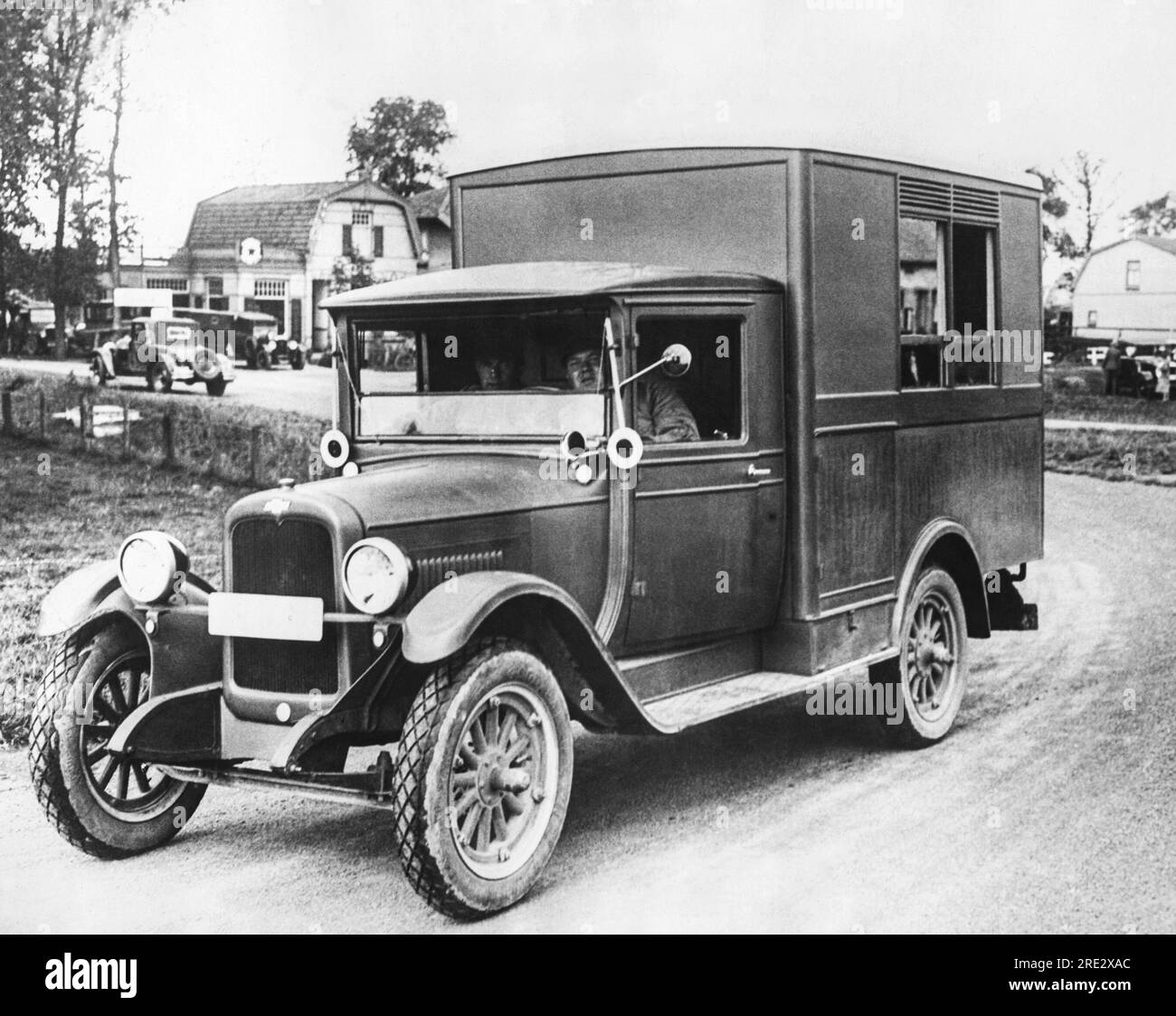 Sloten, Hollande : 1928 un des camions Chevrolet équipés sans fil qui a donné aux Néerlandais les résultats des épreuves d'aviron des Jeux Olympiques dès qu'ils ont été terminés. Un corroborateur Philips a été utilisé. Banque D'Images