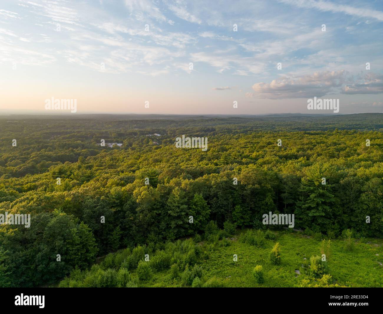 Case Mountain à Manchester CT Golden Hour Sunset à Summit Closeup Aerial Banque D'Images