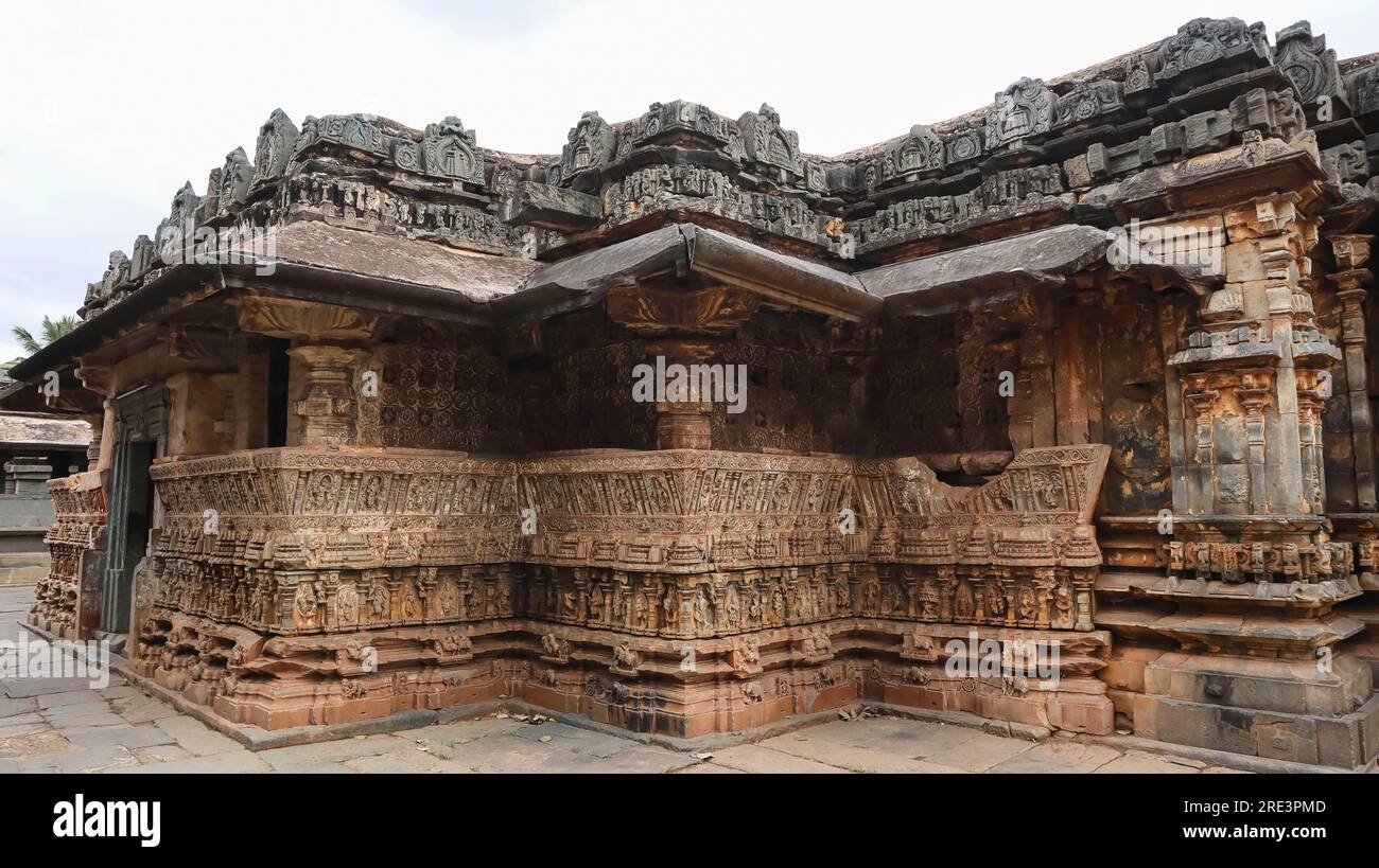 Magnifiquement sculpté Shri Trikuteshwara Swami Temple antique, construit au 11e siècle pendant l'Empire Chalukya, Gadag, Hubli, Karnataka, Inde Banque D'Images