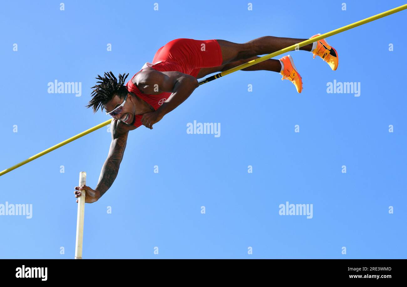 Les finales, Championnat d'Allemagne, saut à la perche masculin sur la Promenade Rhein Shore Düsseldorf ; Champion d'Allemagne 2023, Bo Kanda Lita Baehre (TSV Bayer 04 Leverkusen) Banque D'Images