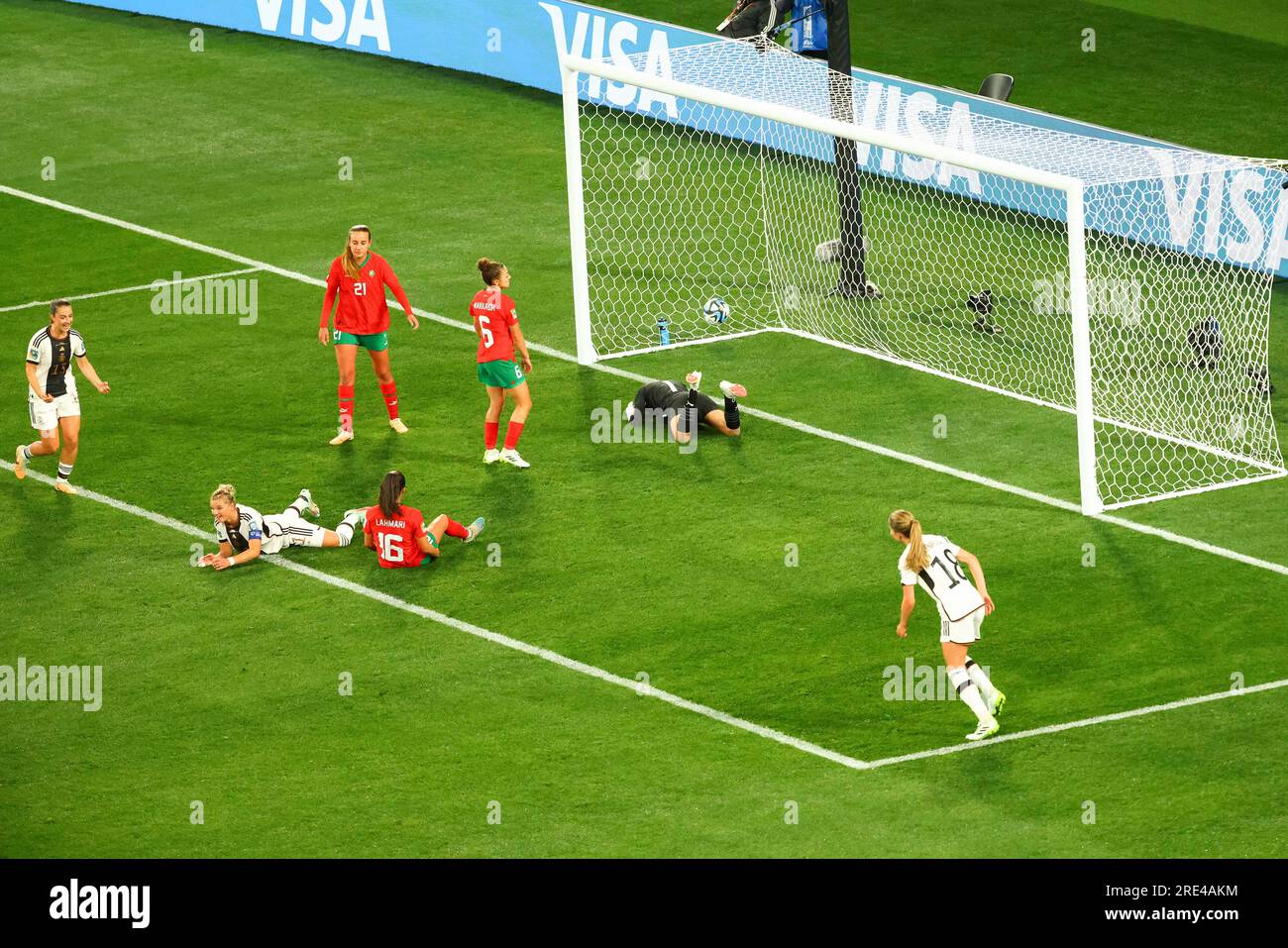 La gardienne de but Khadija er-Rmichi du Maroc en action lors du match de groupe de la coupe du monde féminine de la FIFA, Australie et Nouvelle-Zélande 2023 entre l'Allemagne et le Maroc au stade rectangulaire de Melbourne. L'Allemagne a gagné le match 6-0. Banque D'Images