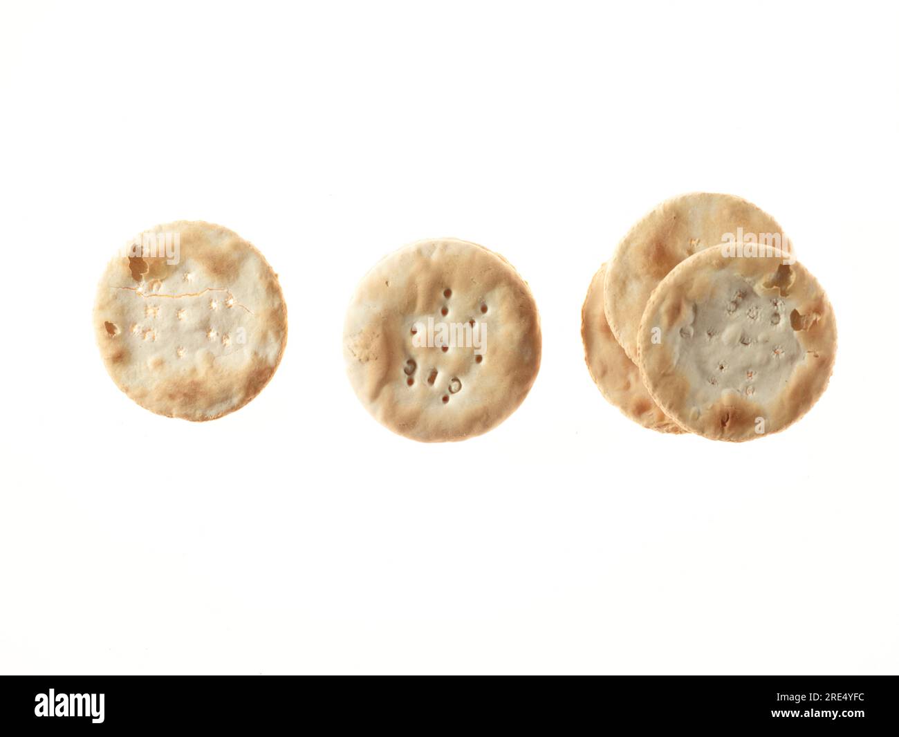 Nature morte classique des aliments en gros plan des biscuits à l'eau - propres et croustillants Banque D'Images
