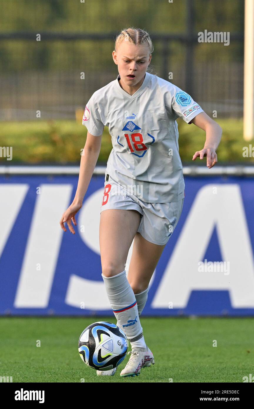 Tubize, Belgique. 24 juillet 2023. IRENA Hedinsdottir Gonzalez (18 ans) d'Islande photographiée lors d'un match de football féminin entre les équipes nationales féminines de moins de 19 ans de France et d'Islande lors du tournoi final de L'UEFA féminin des moins de 19 ans lors de la troisième journée de match dans le groupe B le mardi 24 juillet 2023 à Tubize, Belgique . Crédit : Sportpix/Alamy Live News Banque D'Images