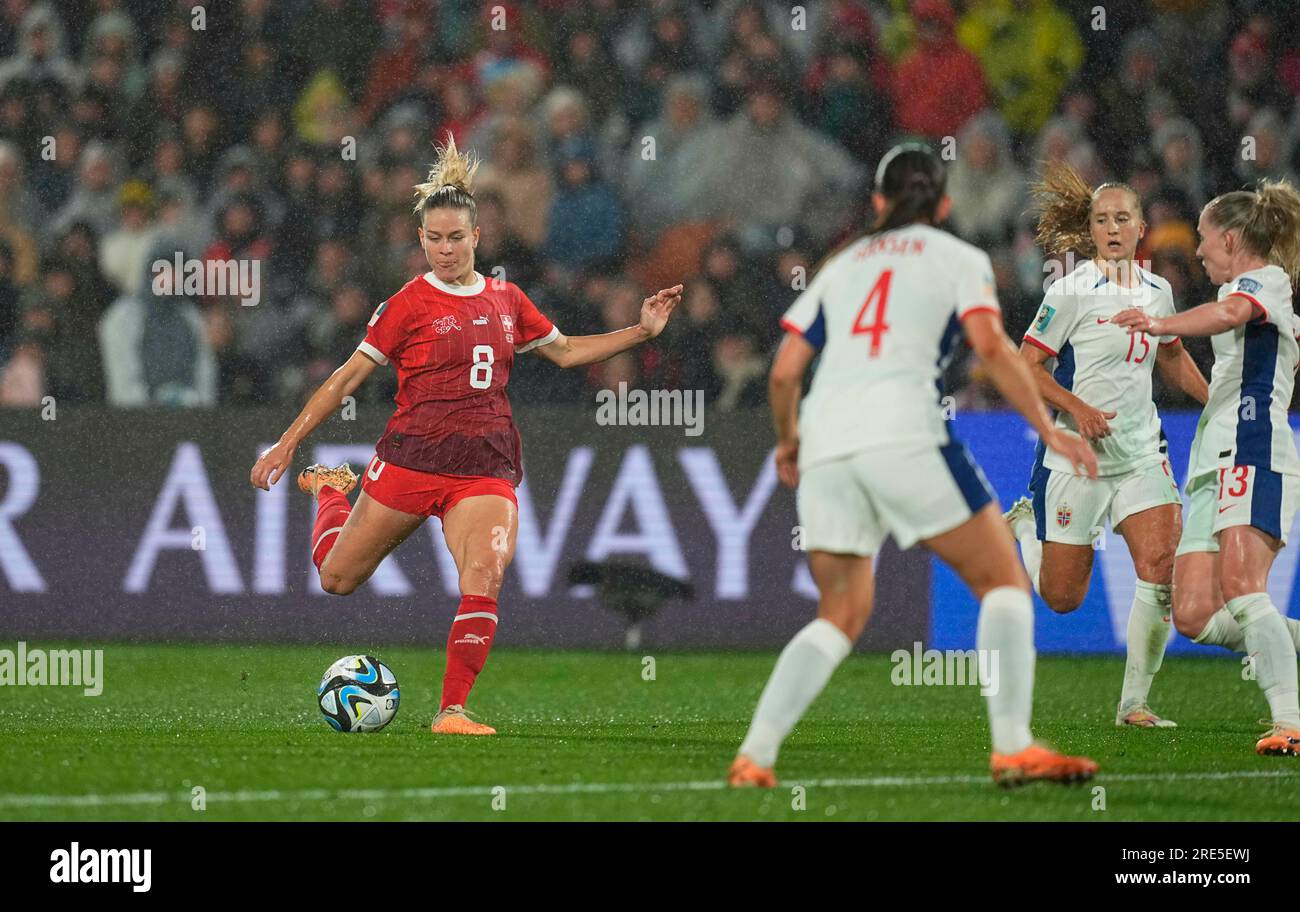 Hamilton, Nouvelle-Zélande. 25 juillet 2023. 25 2023 juillet : Nadine Riesen (Suisse) contrôle le ballon lors d'un match du Groupe A - coupe du monde féminine de la FIFA, Australie et Nouvelle-Zélande 2023, Suisse vs Norvège, au FMG Stadium Waikato, Hamilton, Nouvelle-Zélande. Kim Price/CSM/Sipa USA (crédit image : © Kim Price/Cal Sport Media/Sipa USA) crédit : SIPA US/Alamy Live News Banque D'Images
