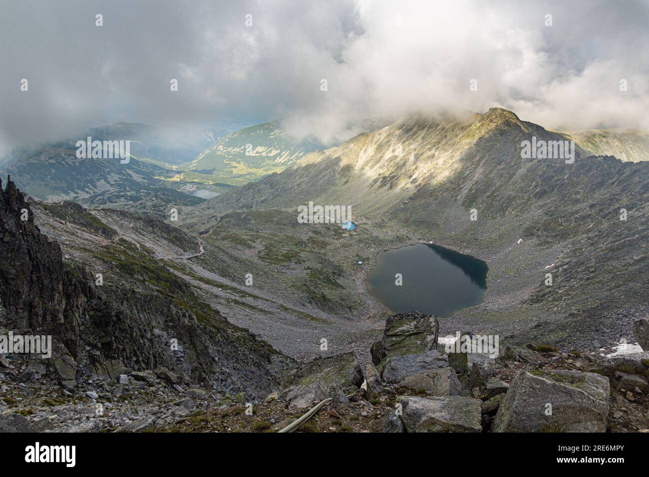 Lac Ledeno dans les montagnes de Rila, Bulgarie Banque D'Images