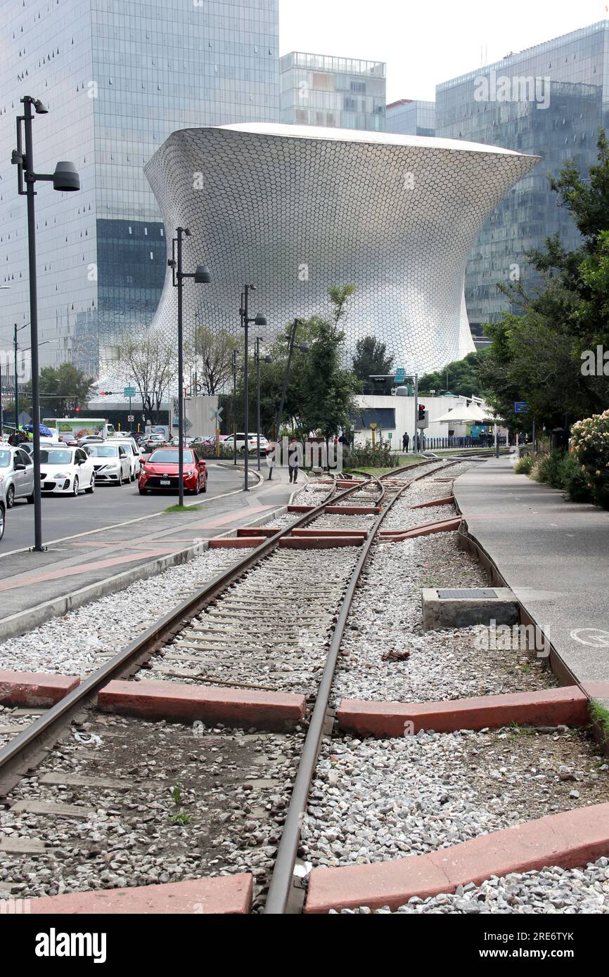 Mexico, Mexique - juillet 19 2023 : Musée Soumaya sur la Plaza Carso où la collection d'art de la Fondation Carlos Slim est conservée, protégée Banque D'Images