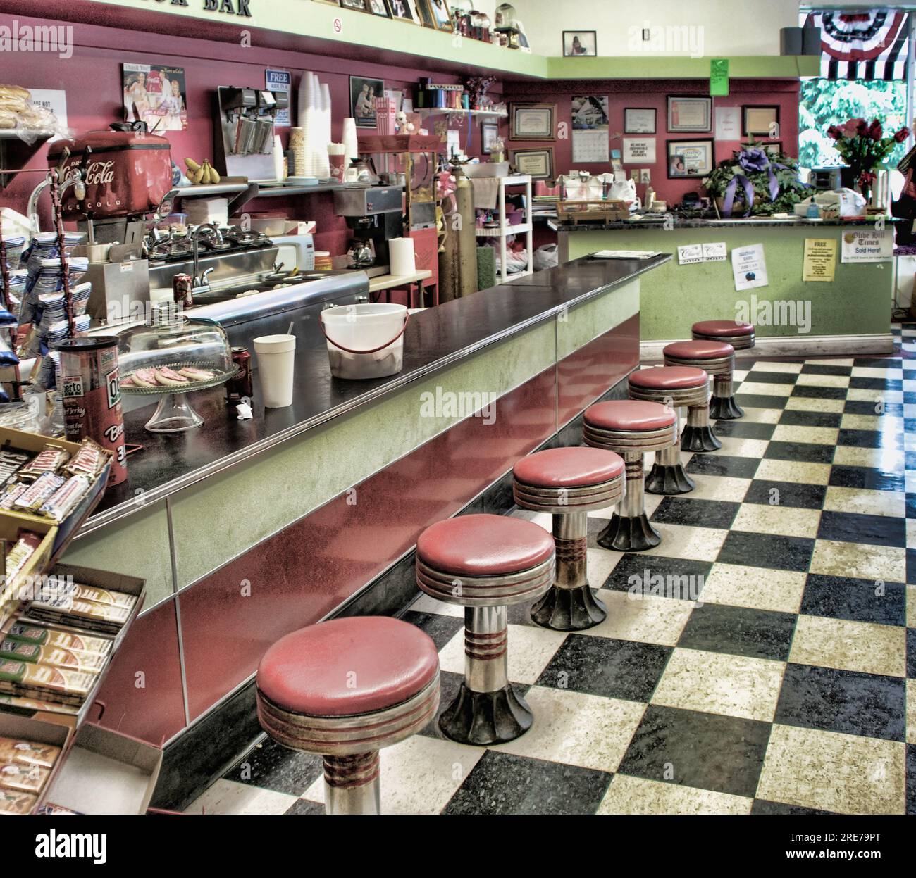 Olive Hill, magasin ancien du Kentucky et fontaine de soda. Banque D'Images