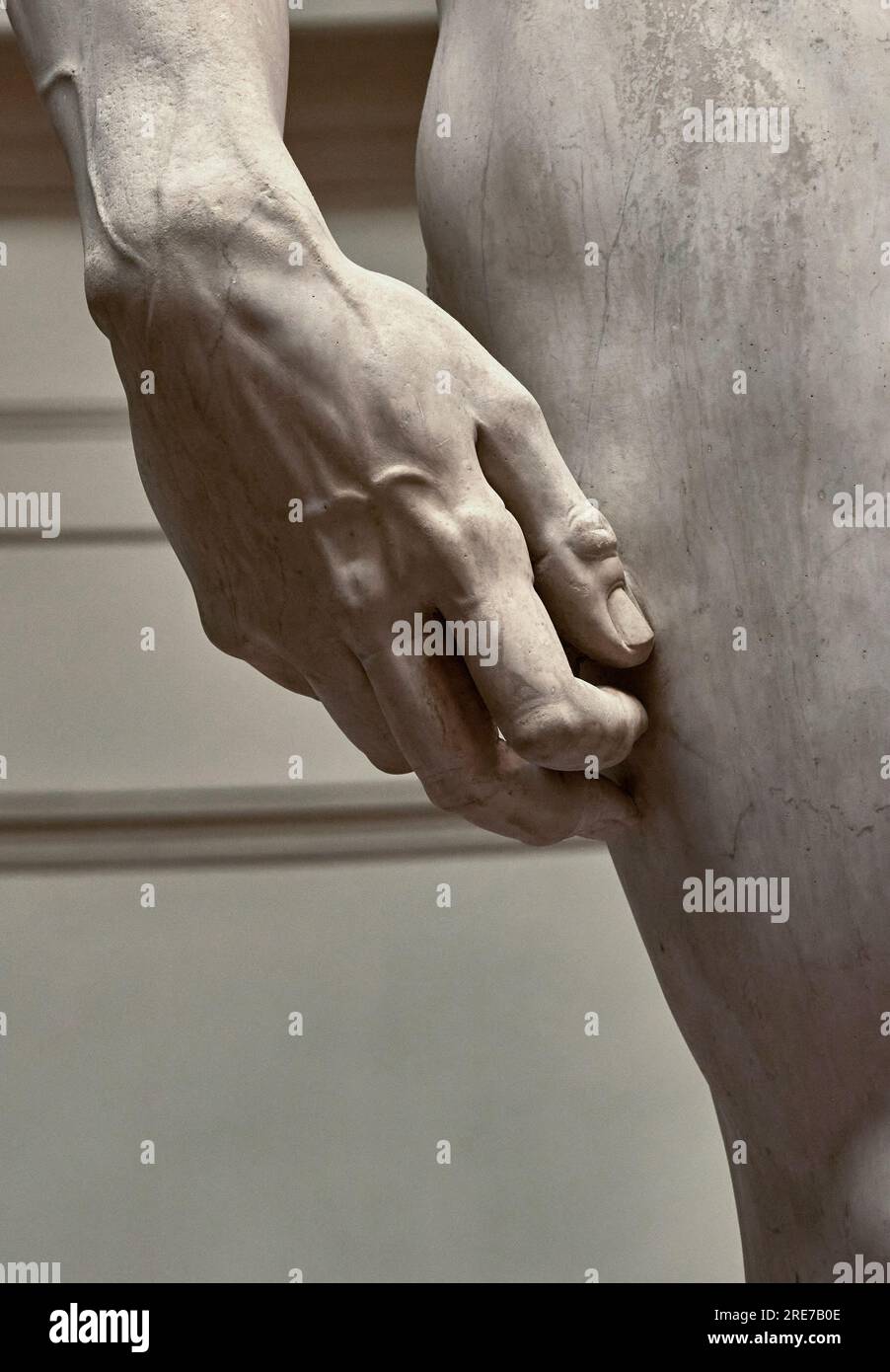 Fragment du célèbre David de Michel-Ange dans la Galerie de l'Académie, Florence Banque D'Images