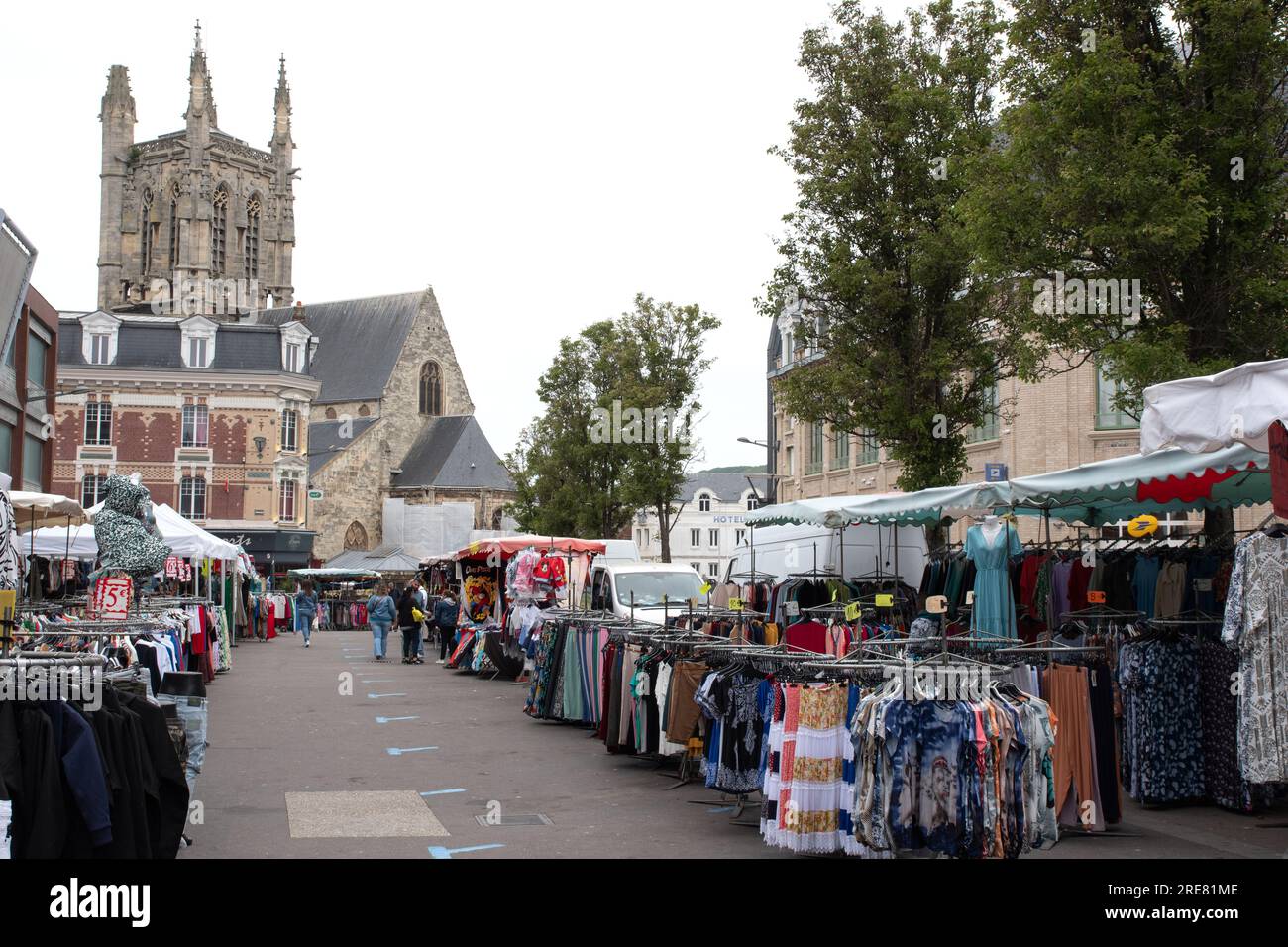 Fécamp, église Saint-Étienne, marché ouvert Banque D'Images