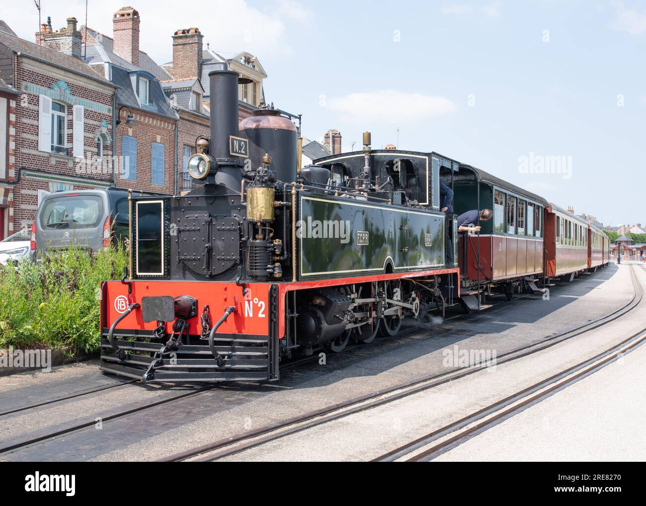 Chemin de fer de la Baie de somme, locomotive numéro 2 partant de St Valery sur somme Banque D'Images