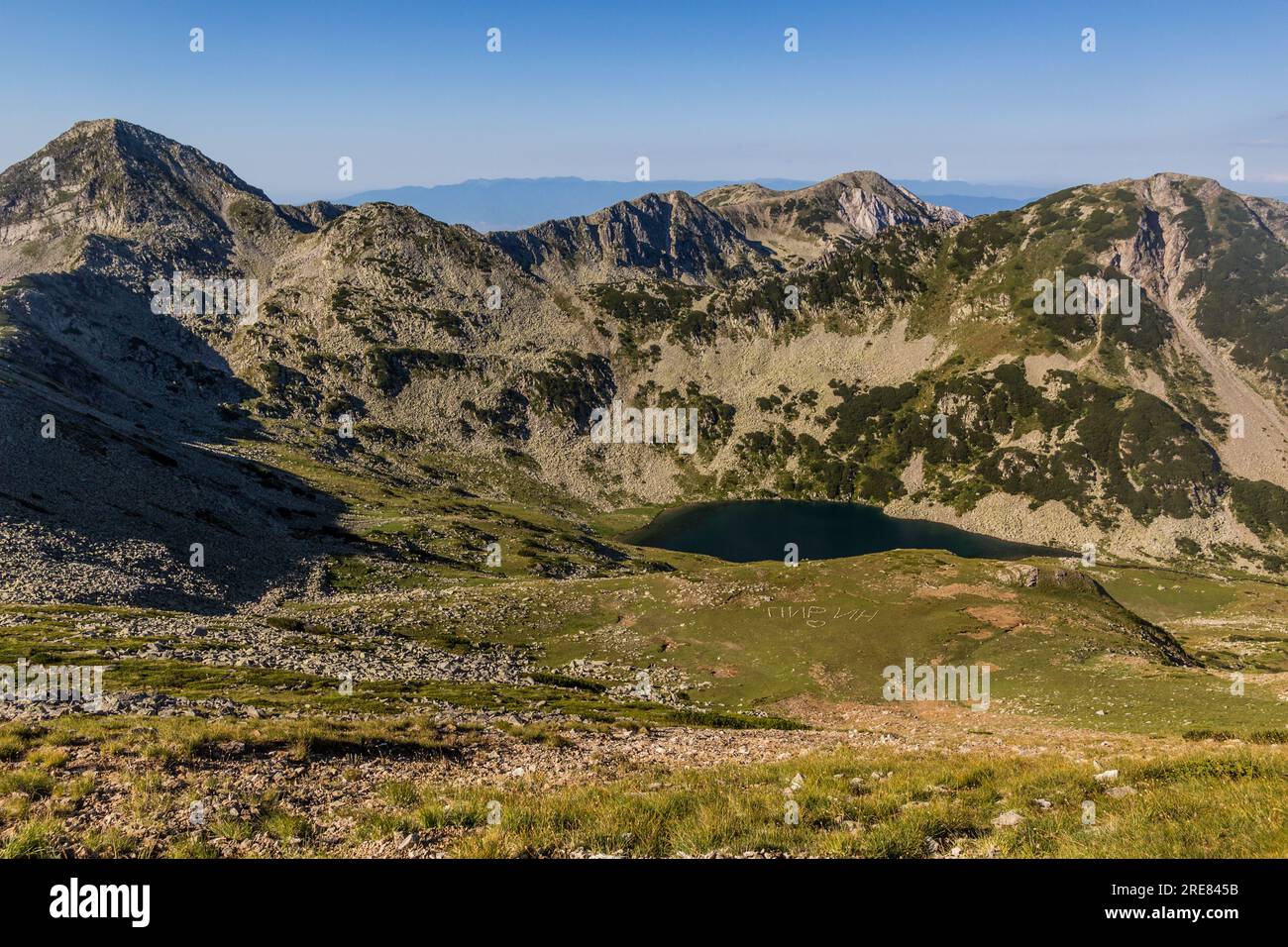 Lac Vlahino dans les montagnes Pirin, Bulgarie Banque D'Images
