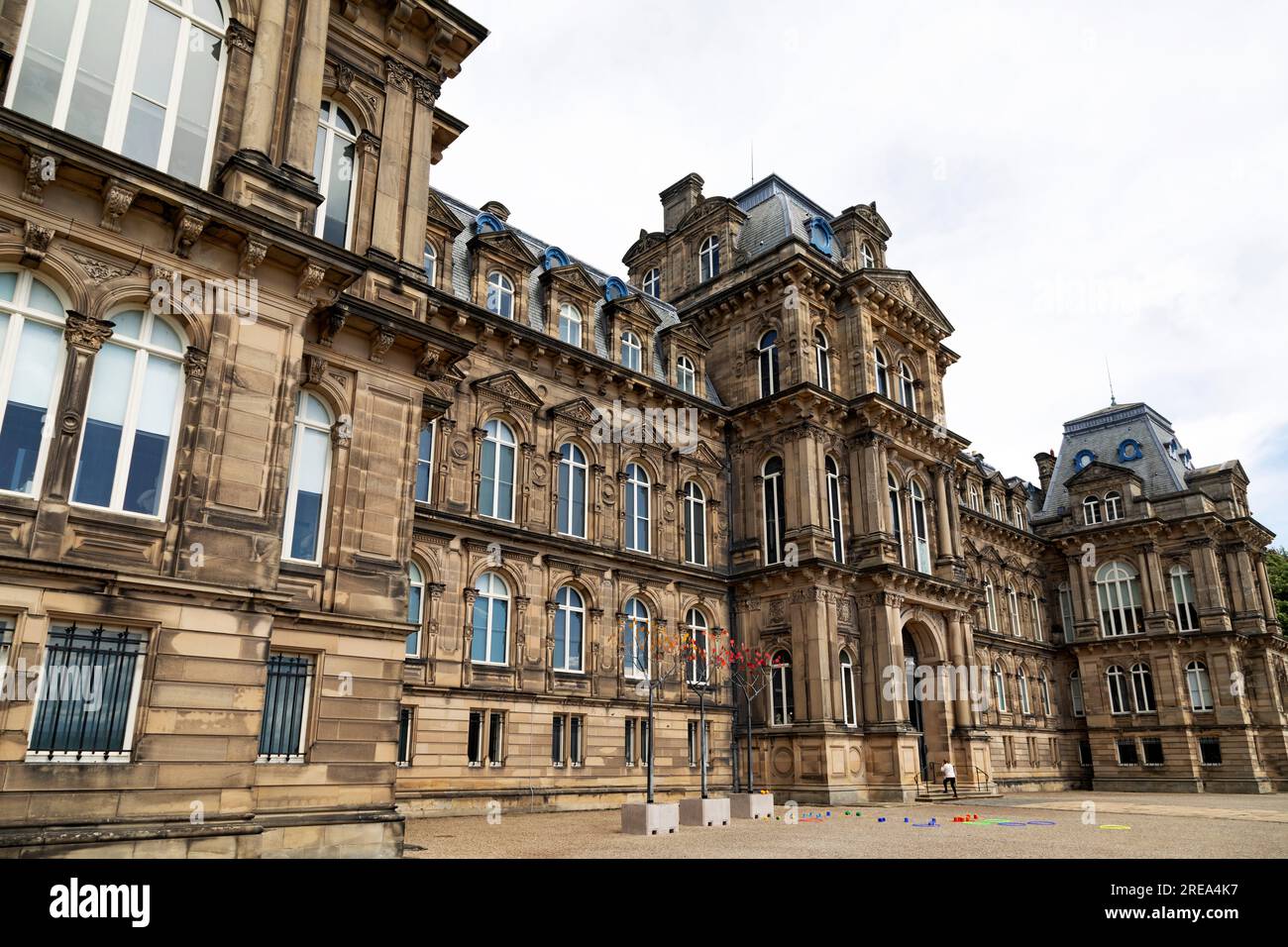 Le Bowes Museum au château de Barnard dans le comté de Durham, en Angleterre. Le bâtiment a été conçu par Jules Pellechet ouvert en juin 1892. Banque D'Images