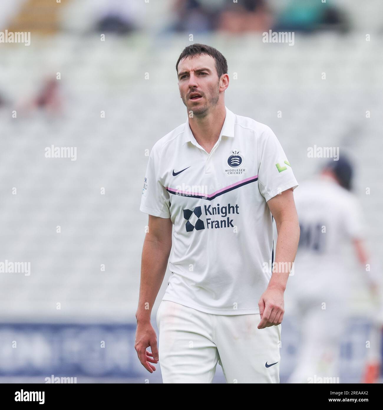 Le capitaine du Middlesex, Toby Roland-Jones, a été battu à Birmingham, au Royaume-Uni, le 26 juillet 2023, lors du match du LV= Insurance County Championship entre le Warwickshire Banque D'Images