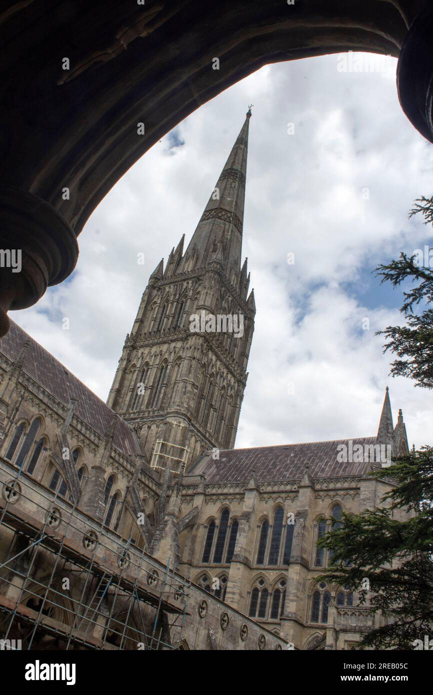 Cathédrale de Salisbury - Cathédrale de la Sainte Vierge Marie Salisbury Wiltshire, Angleterre Royaume-Uni Banque D'Images