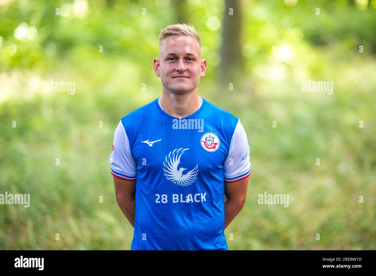 Bad Doberan, Allemagne. 20 juillet 2023. Kai Pröger du FC Hansa Rostock. Crédit : Jens Büttner/dpa - NOTE IMPORTANTE: Conformément aux exigences de la DFL Deutsche Fußball Liga et de la DFB Deutscher Fußball-Bund, il est interdit d’utiliser ou de faire utiliser des photographies prises dans le stade et/ou le match sous forme de séquences et/ou de séries de photos de type vidéo./dpa/Alamy Live News Banque D'Images