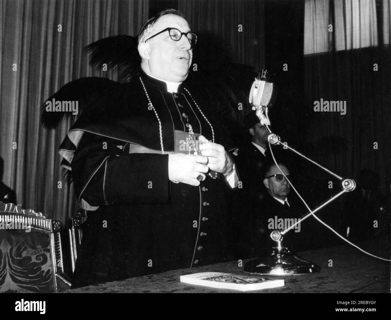 Traglia, Luigi, 3.4.1895 - 22.11.1977, ecclésiastique catholique italien, délirant un discours, 1960S, INFO-AUTORISATION-DROITS-SUPPLÉMENTAIRES-NON-DISPONIBLE Banque D'Images
