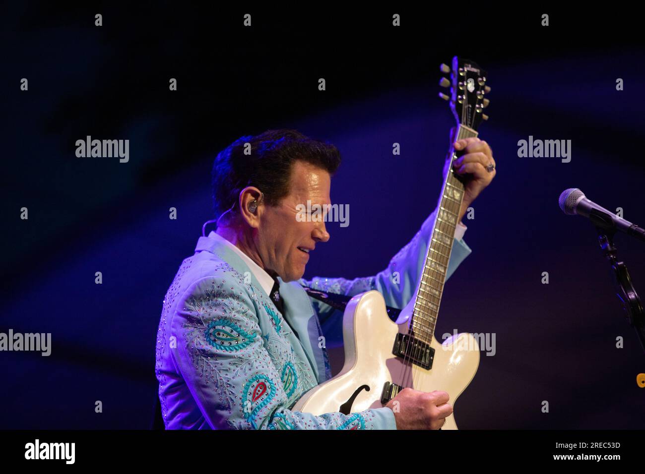 concert chris isaak cognac blues passion Banque D'Images