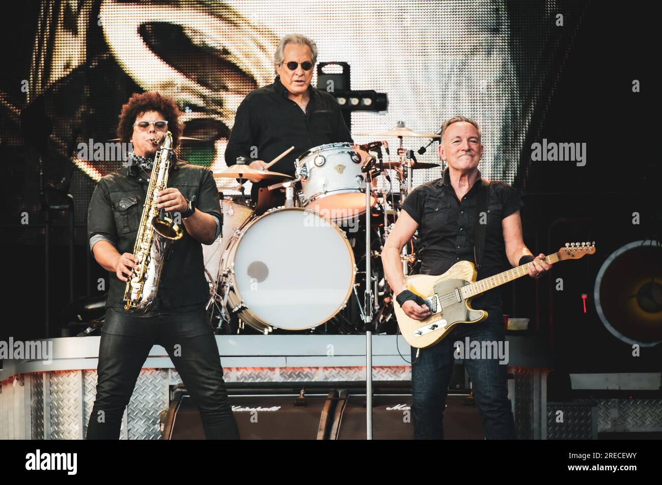 AUTODROMO DI MONZA, ITALIE 2023 : le chanteur de rock américain, compositeur et guitariste Bruce Springsteen (surnommé « The Boss ») se produit sur scène à l’Autodromo di Monza pour le dernier concert de sa tournée 2023. Banque D'Images