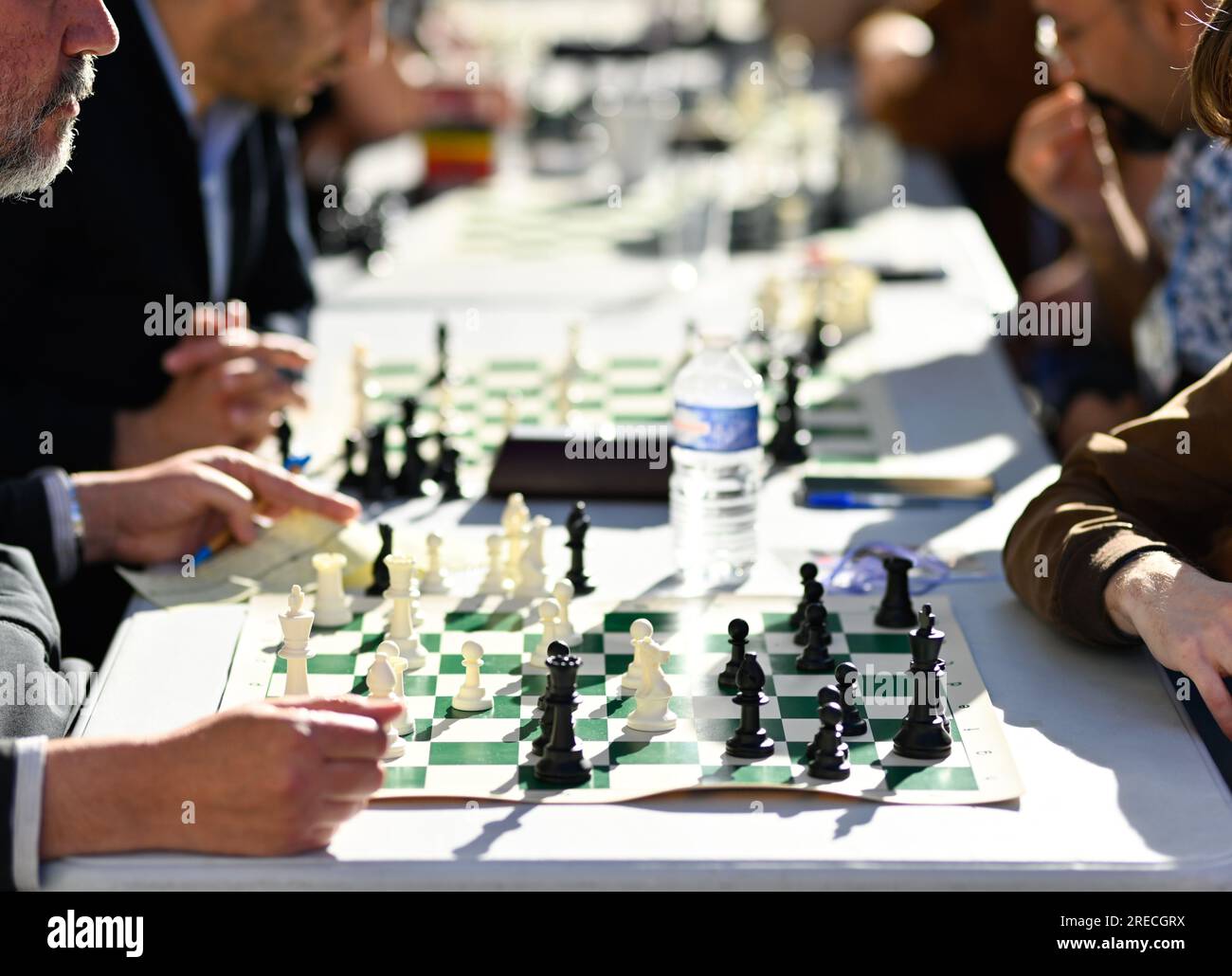 Lyon (centre-est de la France), 2022/04/27, matchs au club d’échecs “Lyon Olympique Echecs” Banque D'Images