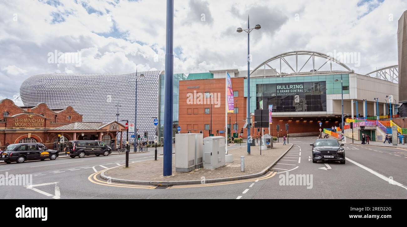 Bullring & Grand Central Shopping Mall et Birmingham Moor Street Railway Station à Birmingham, Wets Midlands, Royaume-Uni, le 23 juillet 2023 Banque D'Images