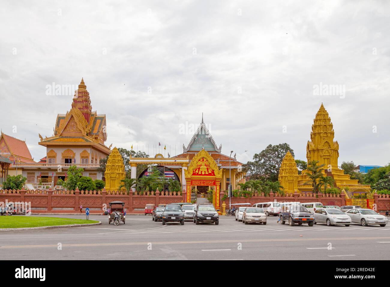 Phnom Penh, Cambodge - août 26 2018 : Wat Ounalom est un wat situé sur Sisowath Quay près du Palais Royal du Cambodge. Banque D'Images
