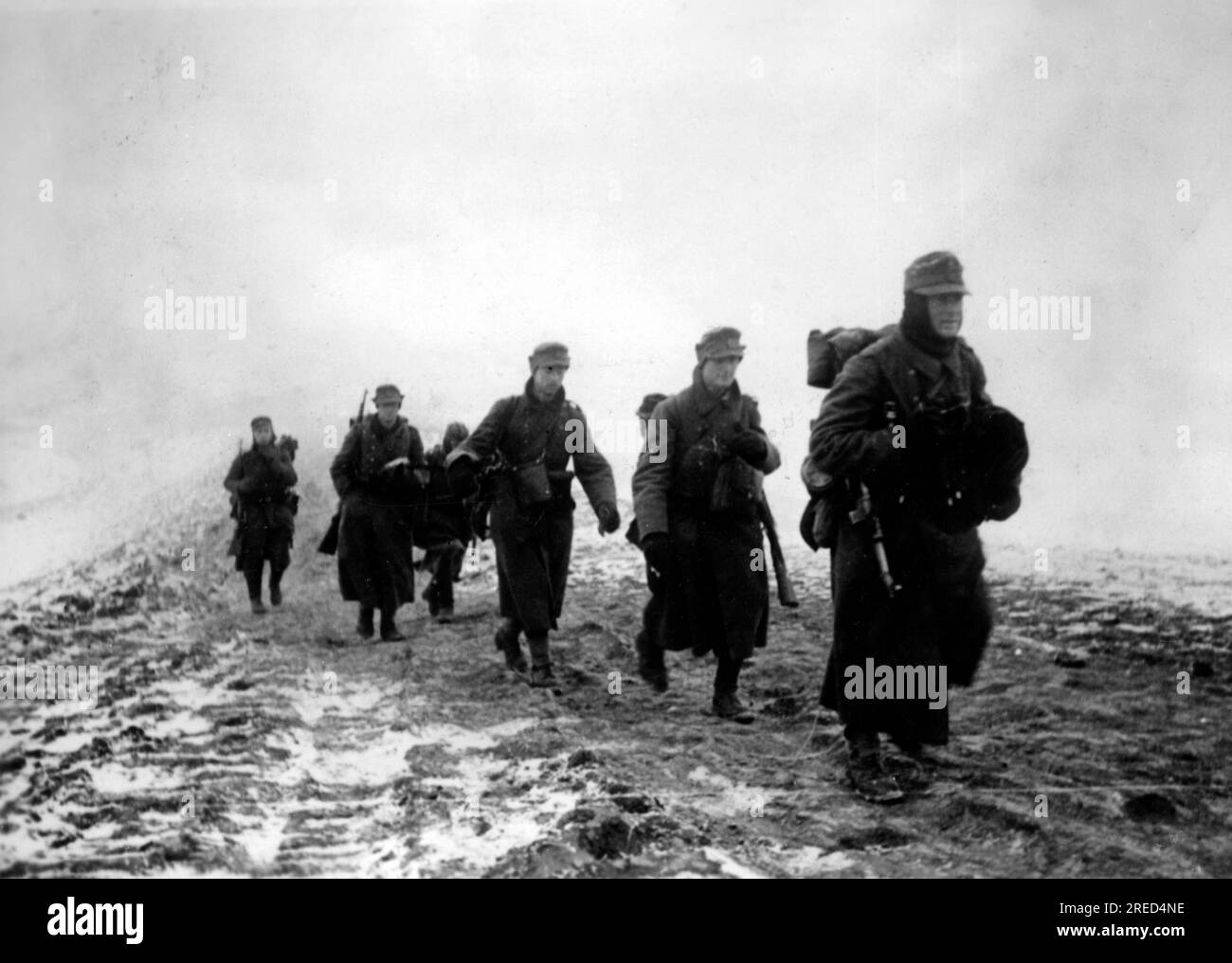 Les troupes de montagne allemandes avancent près de Kaganovicha. Photo : Knödler. [traduction automatique] Banque D'Images