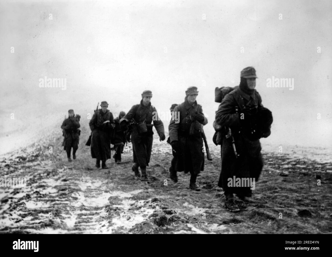 Troupes de montagne allemandes près de Kaganovicha dans la section centrale du front de l'est pendant les combats défensifs dans la région de Donets. Photo : Knödler [traduction automatique] Banque D'Images