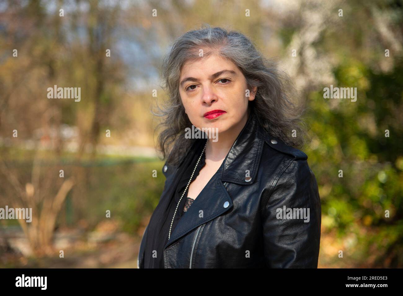 ' Berlin, 21.03.2022 : Portrait Mariana Enriquez, née en 1973 à Buenos Aires, auteure et écrivaine. En 2021, elle a été présélectionnée pour l'International Booker Prize. Ses œuvres ont remporté de nombreux prix et ont été traduites dans de nombreuses langues. Pour ''notre part de la nuit'' elle a reçu le Premio Herralde, le prix le plus important pour la littérature hispanophone, en 2019' Banque D'Images