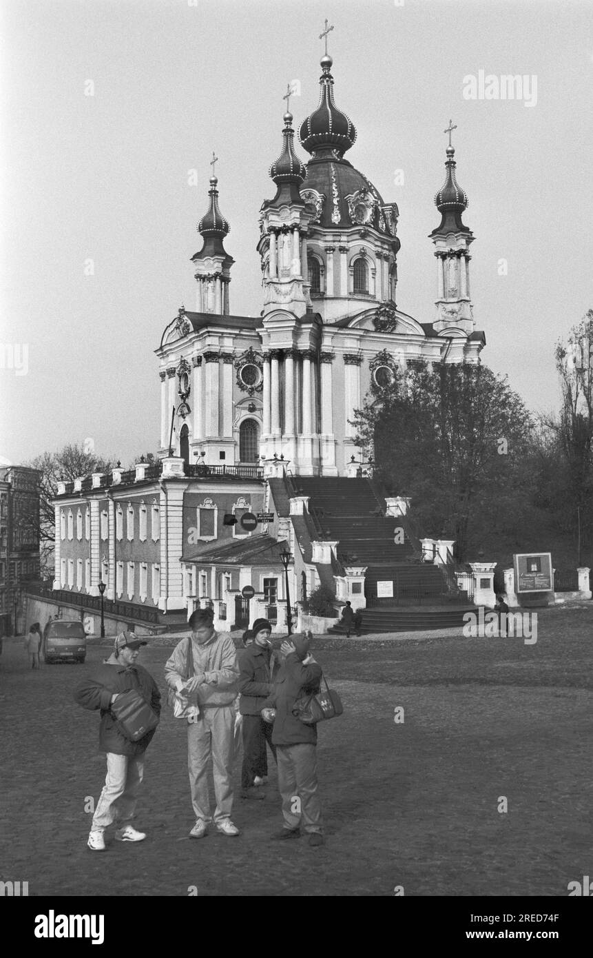 Ukraine,Kiev, 23.10.1992 Archive : 37-19-03 photos de la ville Kiev photo : Cathédrale de St. Andrew [traduction automatique] Banque D'Images