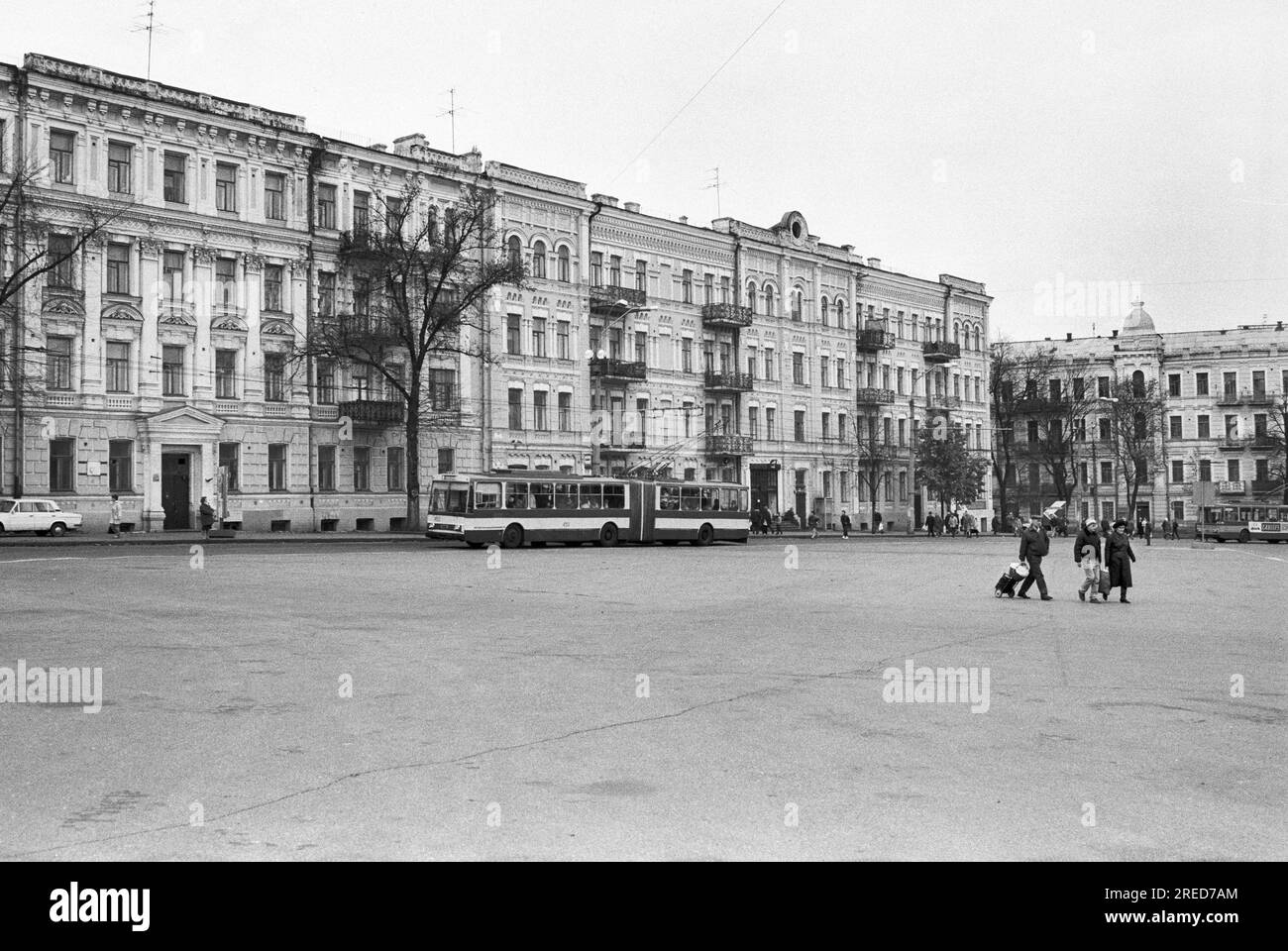 Ukraine,Kiev, 23.10.1992 Archiv. : 37-18-31 photos de la ville Kiev photo : la place Sophia [traduction automatique] Banque D'Images