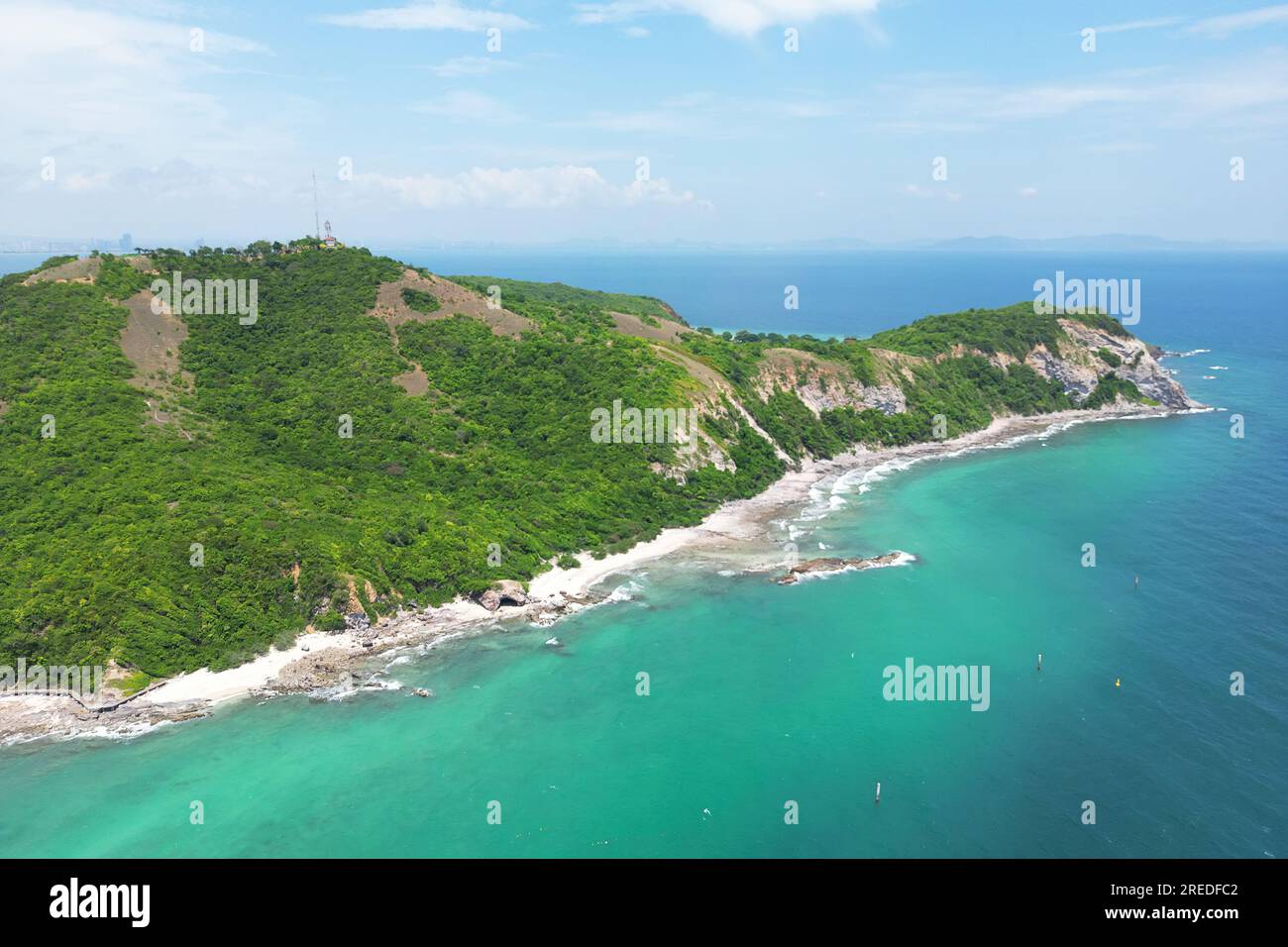 Vue panoramique aérienne de l'île de Koh LAN, Thaïlande en été Banque D'Images