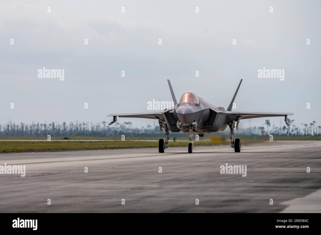 UN AMÉRICAIN L'Air Force F-35a prend la ligne de vol pendant le drapeau à damier 23-2 à Tyndall AFB, Floride, le 17 mai 2023. Photo de l'aviateur Tiffany Del Oso Banque D'Images