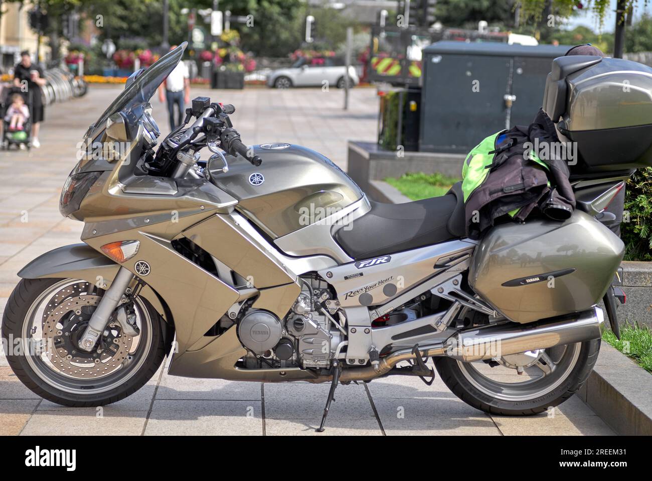 Yamaha FJR 1300cc moto de tourisme sportif Banque D'Images