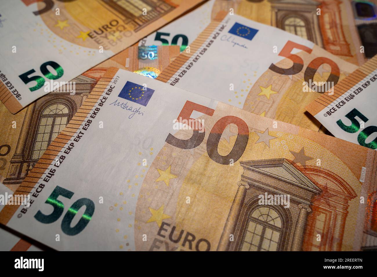 Contexte avec de nombreux billets de 50 euros Banque D'Images