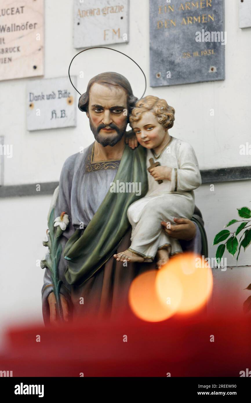 Minoritenkirche, église catholique romaine sur Minoritenplatz, chapelle Antonius avec buste de Saint Anthony, Vienne, Autriche Banque D'Images