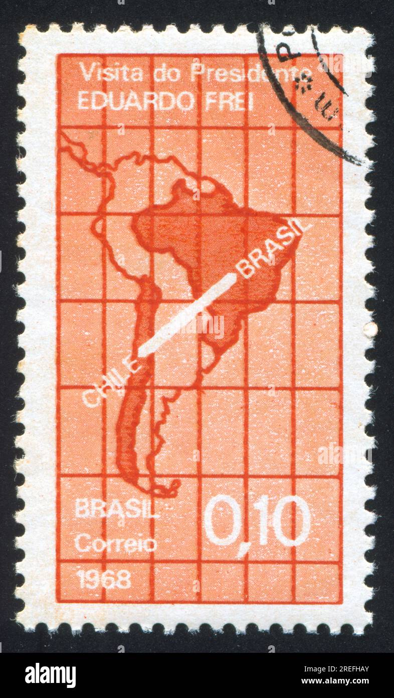 BRÉSIL - CIRCA 1968 : timbre imprimé par le Brésil, montre la carte de l'Amérique du Sud, circa 1968 Banque D'Images