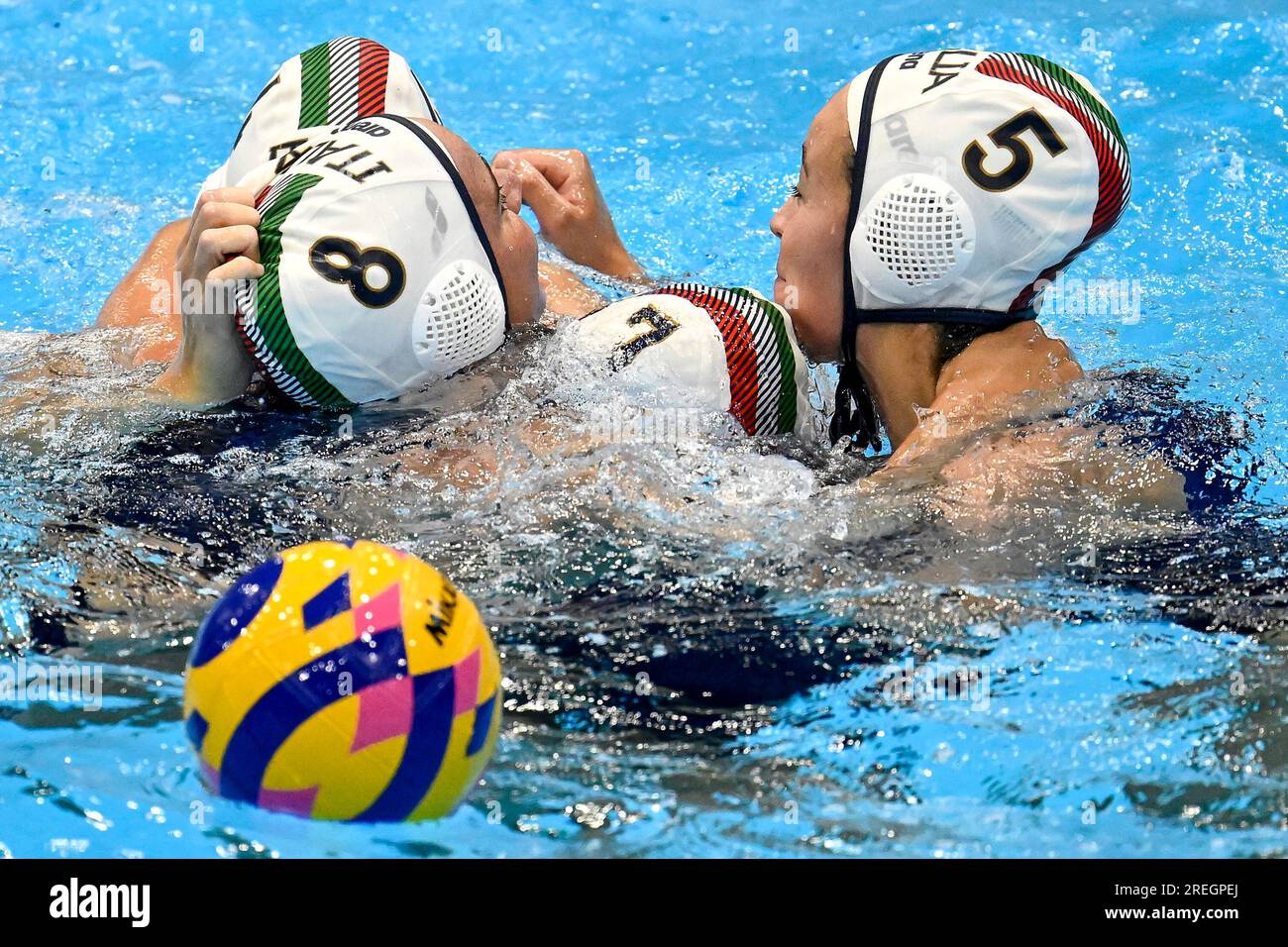 Fukuoka, Japon. 28 juillet 2023. Les joueurs italiens célèbrent après avoir remporté le Waterpolo 3e et 4e match final entre l'Italie et l'Australie lors des 20e Championnats du monde de natation au Marine Messe Hall B à Fukuoka (Japon), le 28 juillet 2023. Crédit : Insidefoto di andrea staccioli/Alamy Live News Banque D'Images