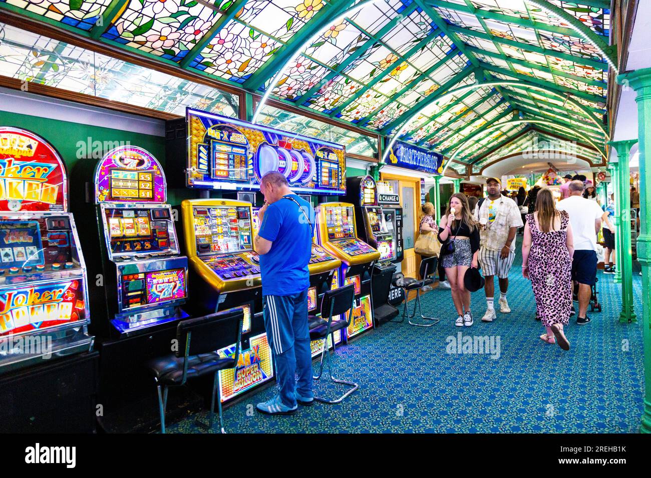 Jeux Palace of Fun et salle d'arcade sur Brighton Palace Pier, Brighton, Angleterre, Royaume-Uni Banque D'Images
