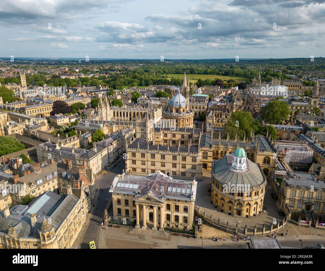 Orbite aérienne de l'Université d'Oxford, Oxfordshire, Angleterre Banque D'Images