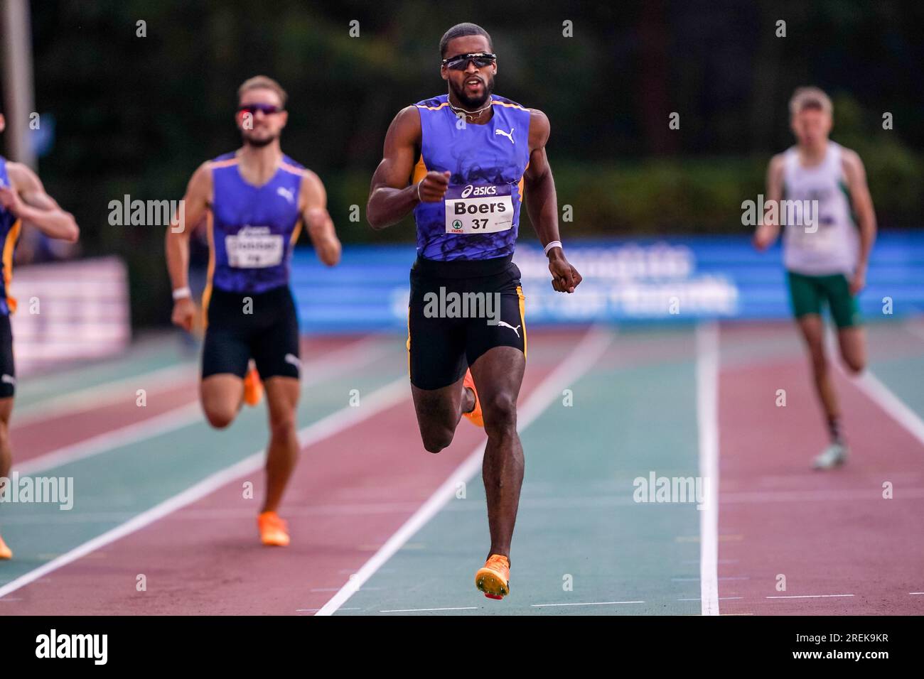 BREDA, PAYS-BAS - JUILLET 28 : Isayah Boers de Rotterdam Atletiek en demi-finale sur 400 mètres lors des Championnats nationaux néerlandais d'athlétisme le 28 juillet 2023 à Breda, pays-Bas (photo Andre Weening/Orange Pictures) crédit : Orange pics BV/Alamy Live News Banque D'Images