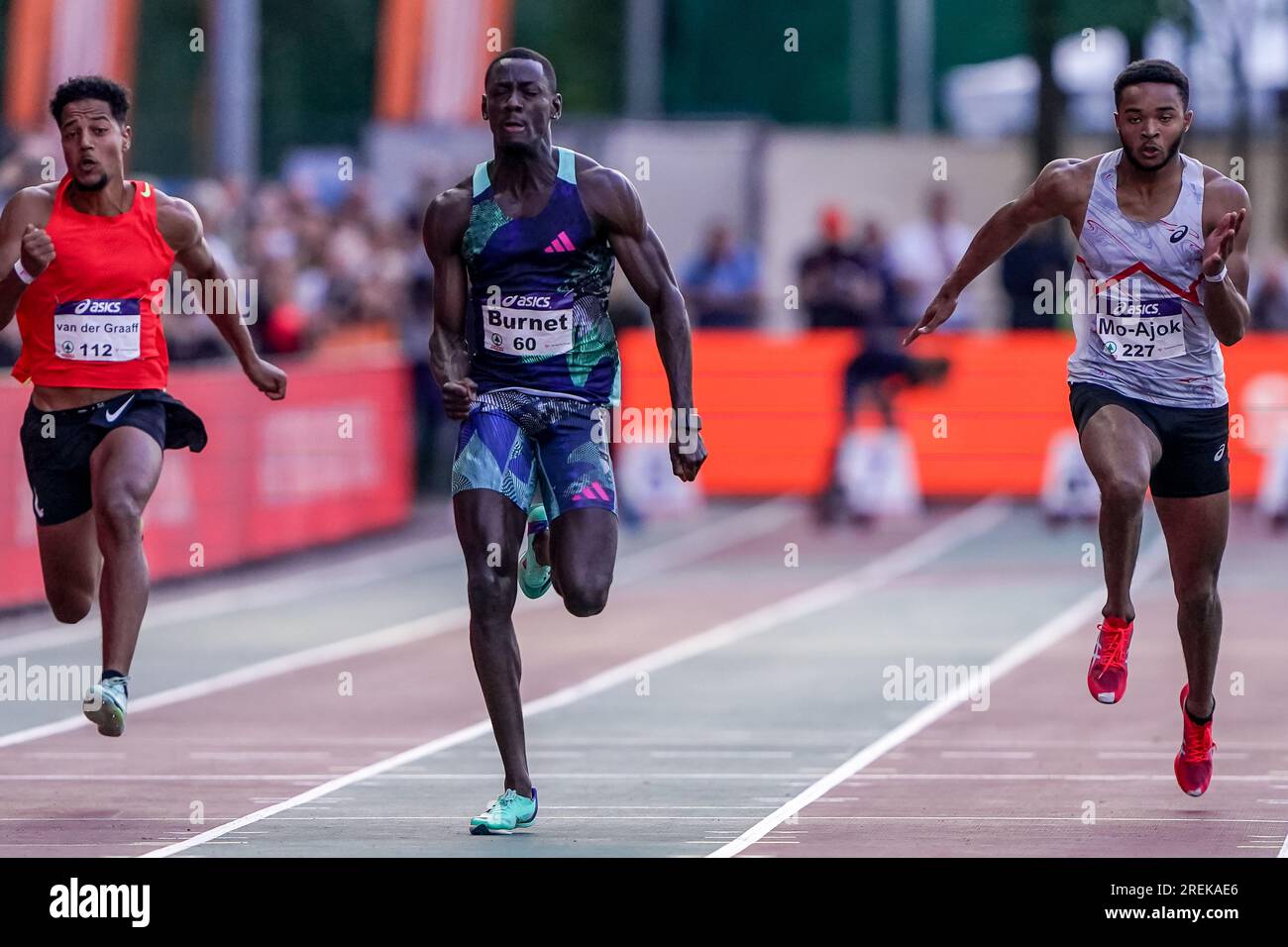 BREDA, PAYS-BAS - JUILLET 28 : Taymir Burnet de Rotterdam Atletiek en compétition sur hommes - finale du 100 mètres lors des Championnats nationaux néerlandais d'athlétisme le 28 juillet 2023 à Breda, pays-Bas (photo Andre Weening/Orange Pictures) crédit : Orange pics BV/Alamy Live News Banque D'Images